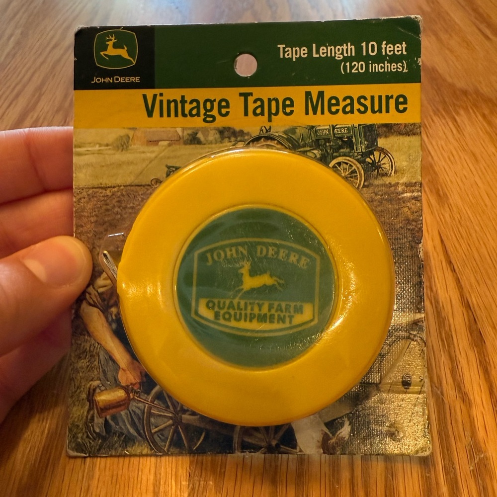 John Deere Vintage Tape Measure - Picture 2 of 3
